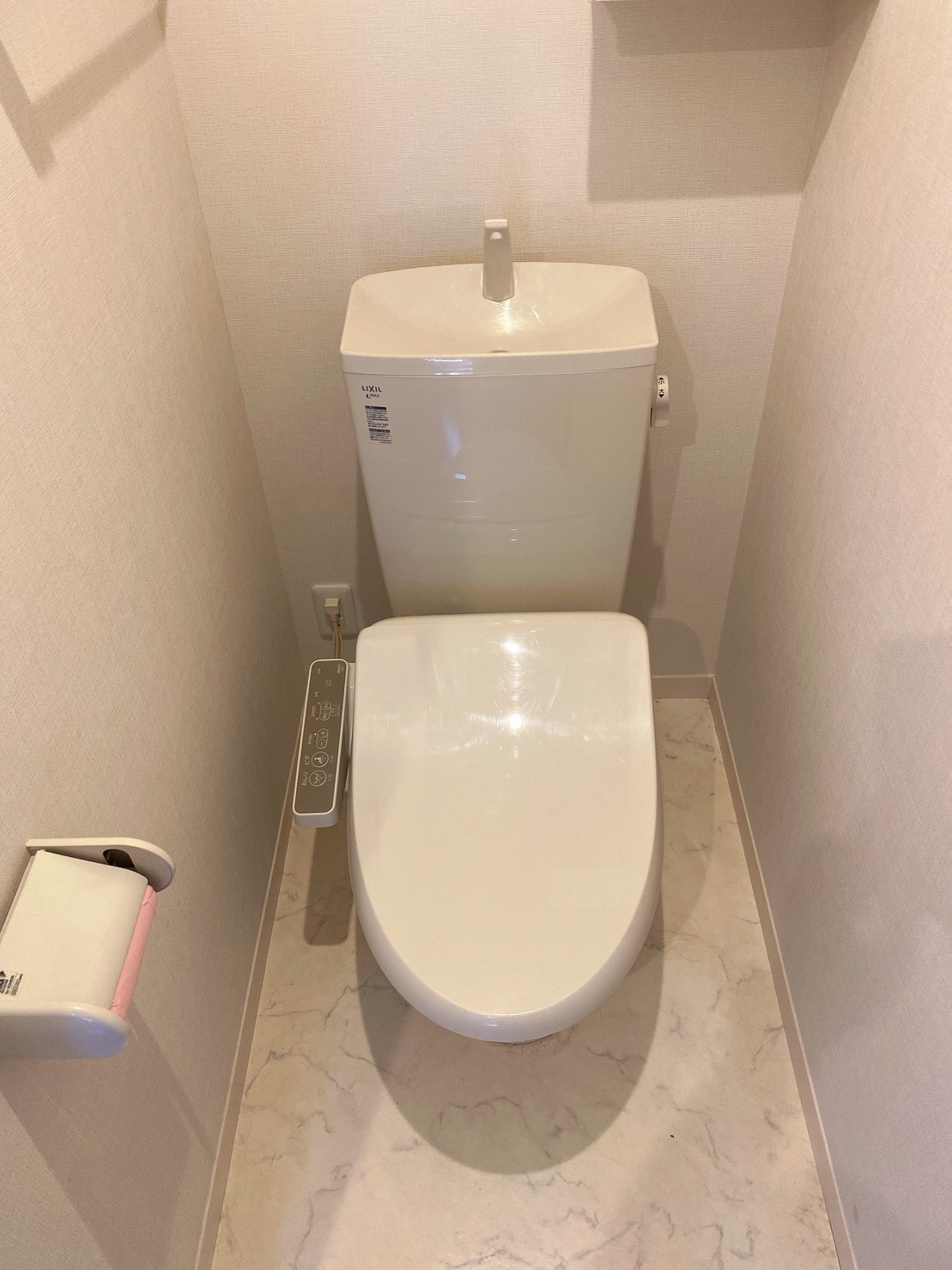 トイレ　※他部屋参考写真