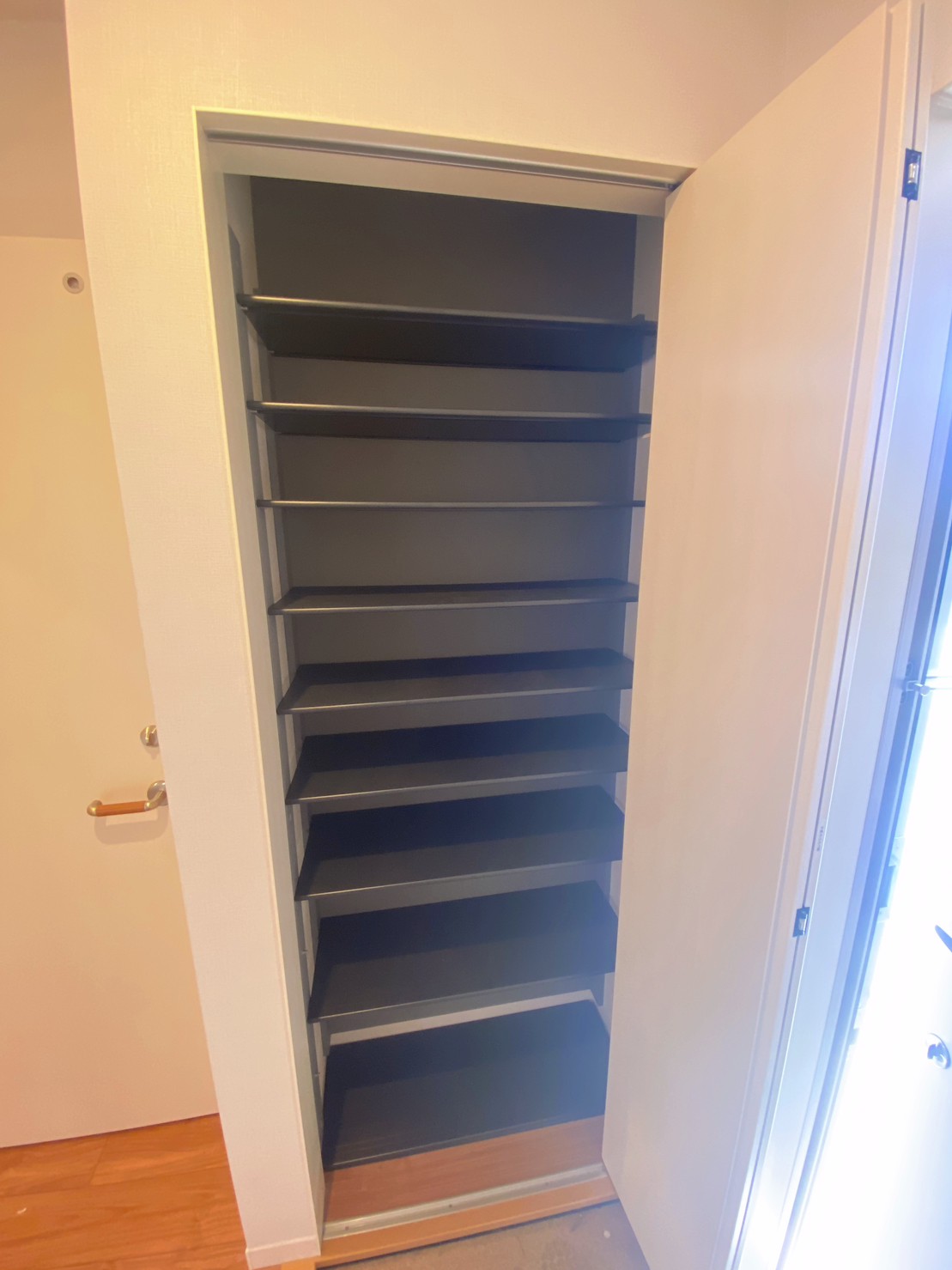 玄関　※他部屋参考写真