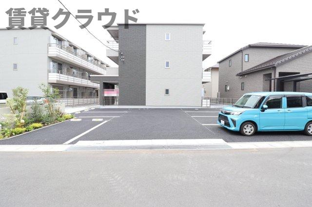 駐車場　駐車場完備です