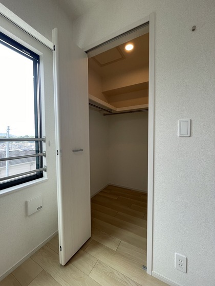 収納　※別部屋の写真です