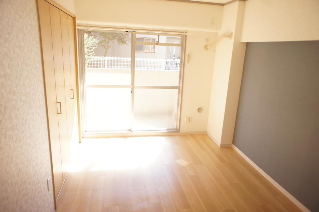 その他　洋室　6帖