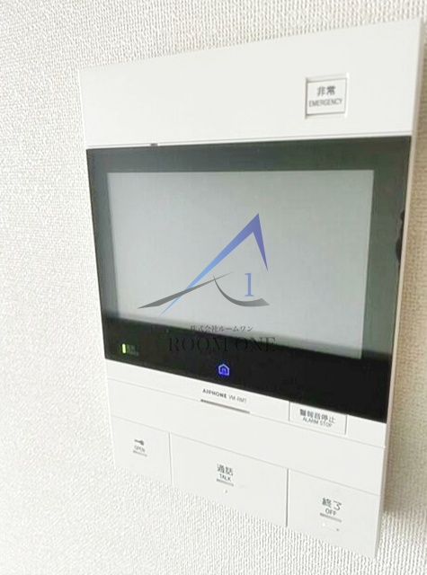 セキュリティ　モニター付きインターホンです。