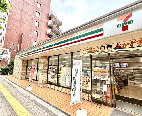 コンビニ　セブンイレブン 港区広尾駅北店（コンビニ）まで86m