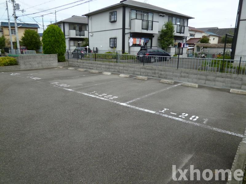 駐車場　駐車スペースもあります
