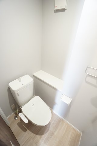 トイレ　※同物件、同タイプの写真になります。