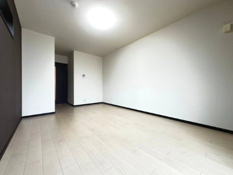 居室・リビング　詳細は、RISUMO江坂本店→06-6155-7137まで♪