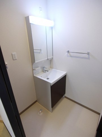 洗面設備　詳細は、RISUMO江坂本店→06-6155-7137まで♪