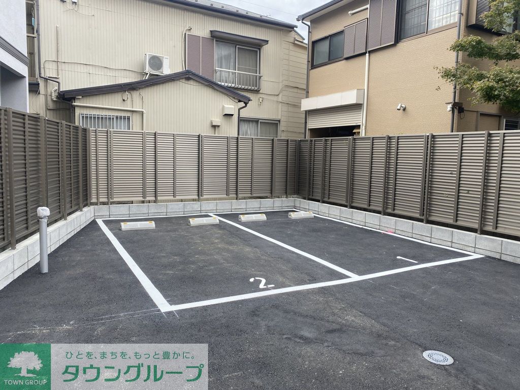 駐車場　駐車場