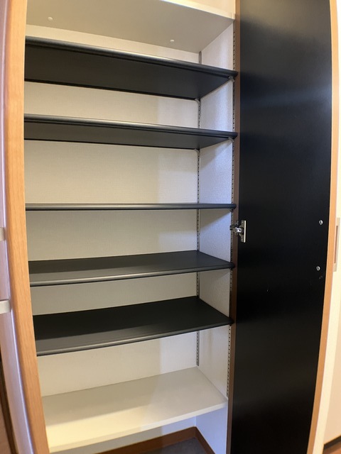 玄関　※別のお部屋の参考画像です。現況優先。