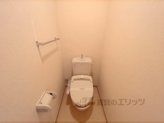 トイレ　下部収納