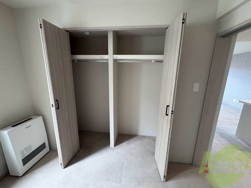 収納　寝室の収納です。部屋がすっきり片付きます。