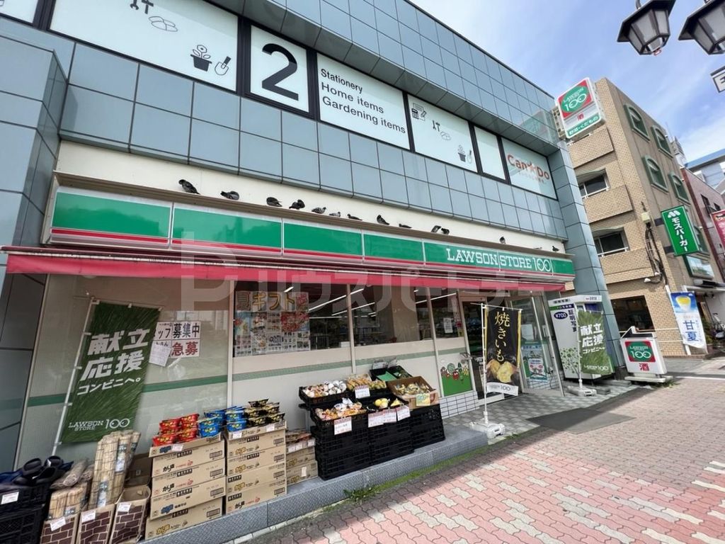 コンビニ　ローソンストア100千川駅前店（コンビニ）まで90m