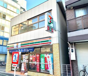 コンビニ　セブンイレブン北新宿1丁目大久保通り店（コンビニ）まで232m