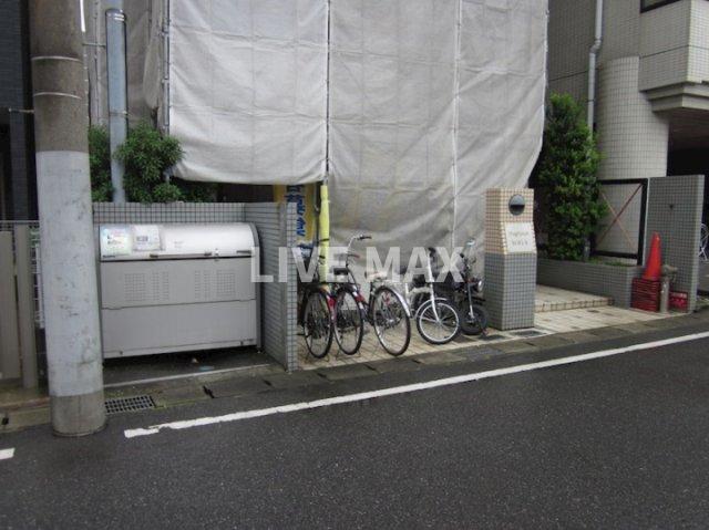 駐車場　駐輪場
