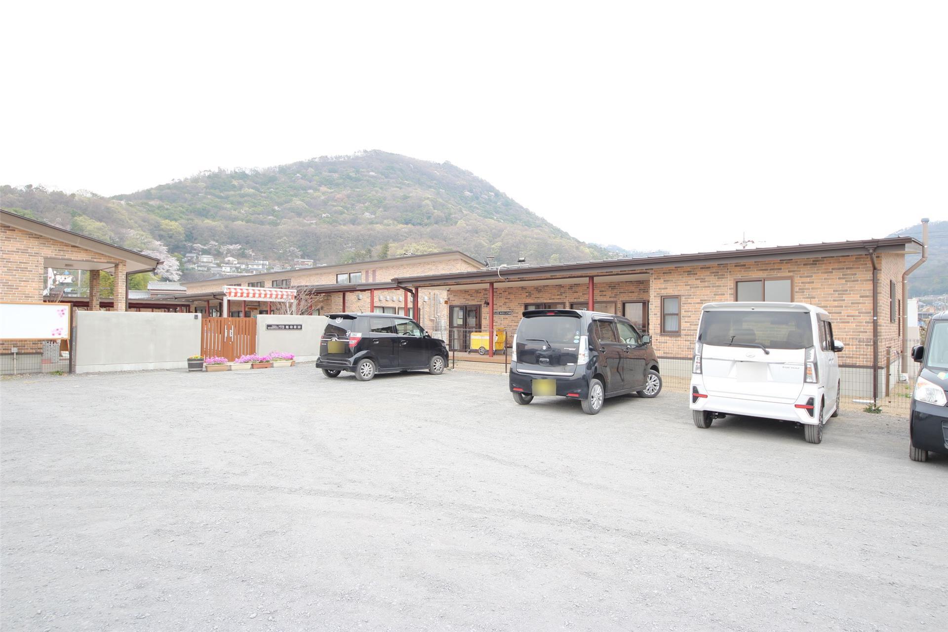 幼稚園・保育園　幼保連携型認定こども園旭幼稚園（幼稚園・保育園）まで627m
