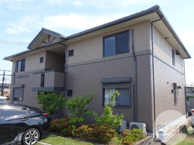 建物外観　全室角部屋です♪