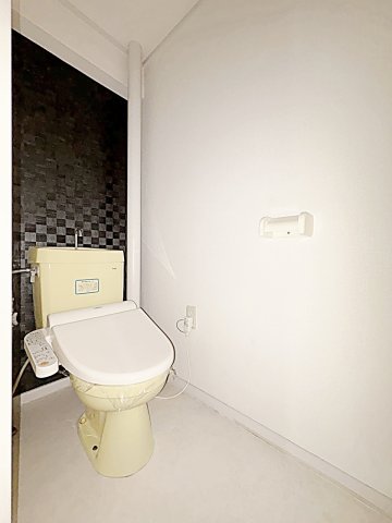 名栄ビルのトイレ写真