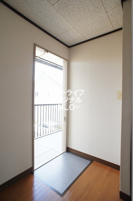 玄関　お好みの収納をお持ち込みいただけます☆