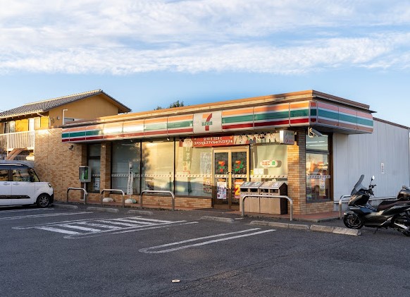 コンビニ　セブンイレブン 千葉愛生町店（コンビニ）まで722m