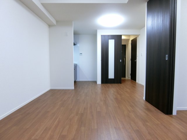 居室・リビング　詳細は、RISUMO江坂本店→06-6155-7137まで♪