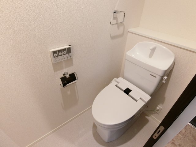 トイレ　詳細は、RISUMO江坂本店→06-6155-7137まで♪