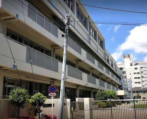 小学校　江東区立第三砂町小学校（小学校）まで745m