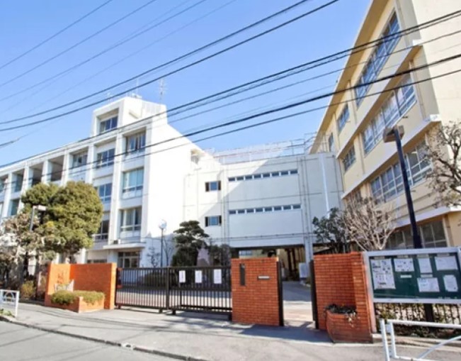 中学校　川崎市立向丘中学校（中学校）まで597m