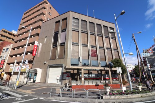 銀行　三菱UFJ銀行城東支店（銀行）まで432m
