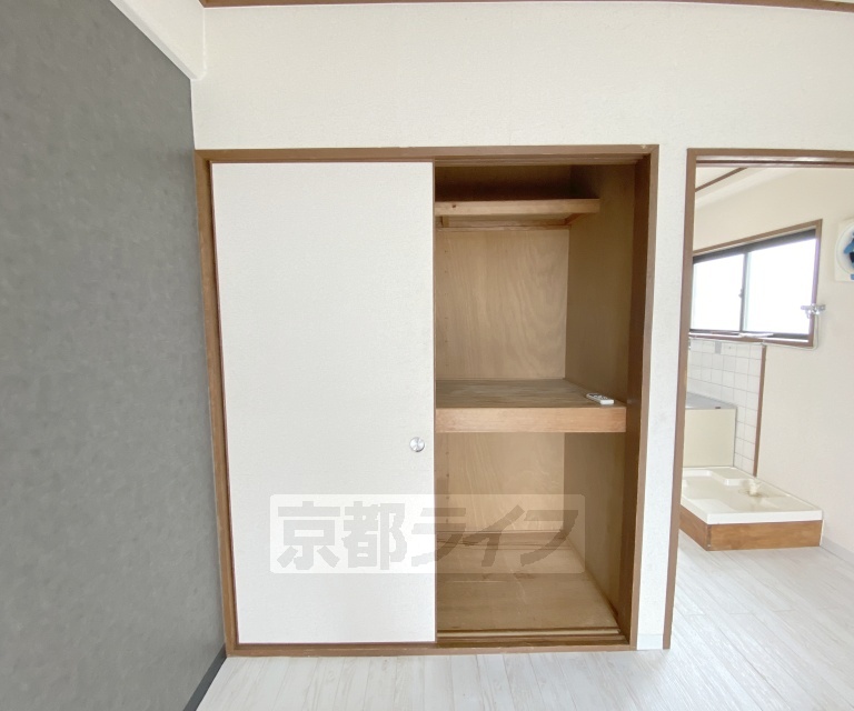 収納　奥行きある押入収納です。