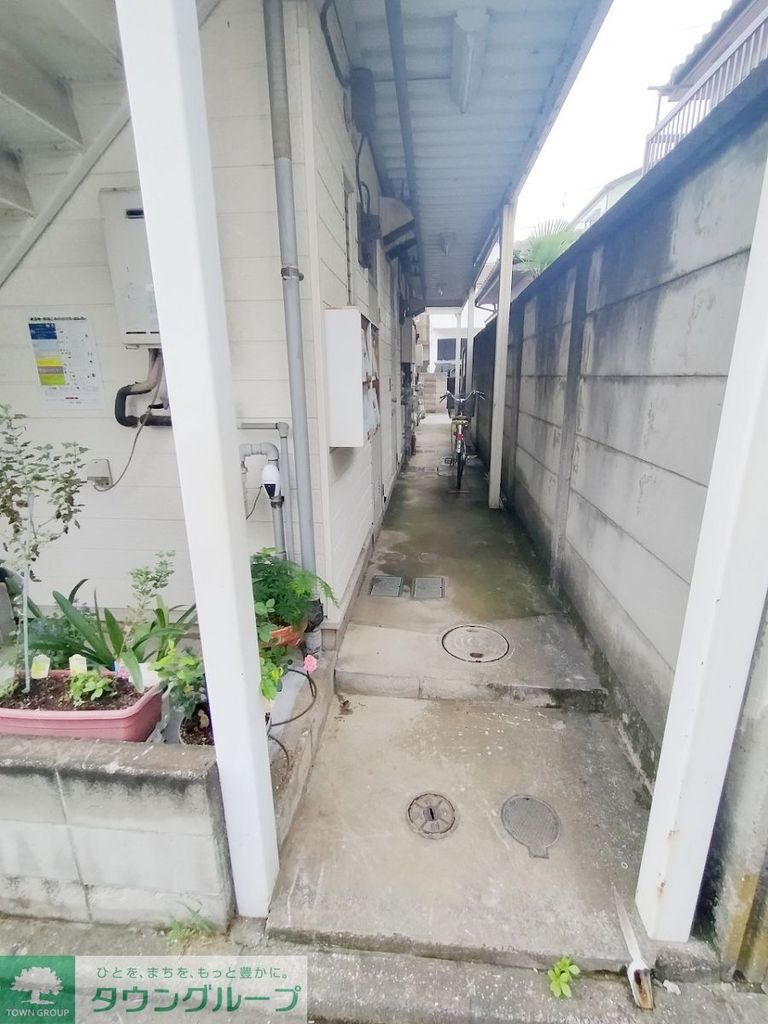 エントランス　庭