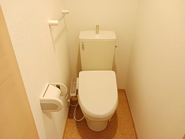 トイレ　シンプルで使いやすいトイレです