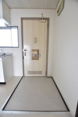 玄関　別号室の画像です。ご参考下さい
