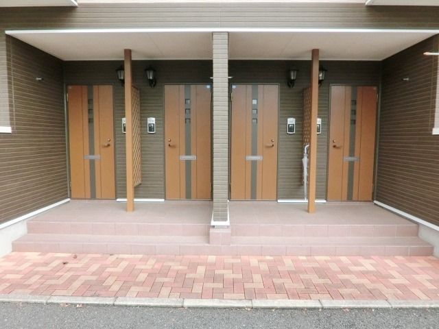 エントランス　エントランスはこちら