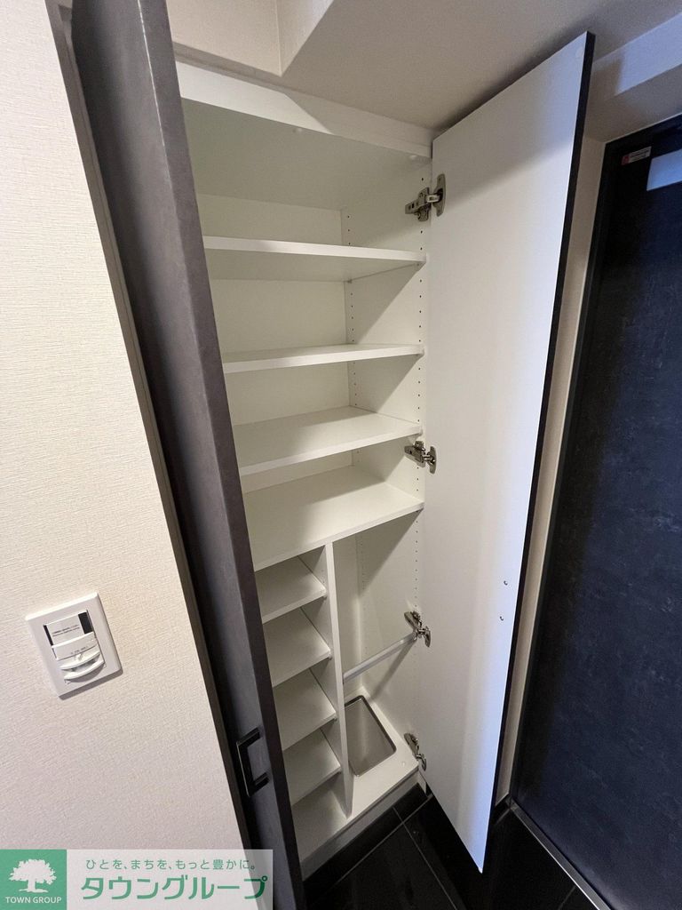 収納　バルコニー