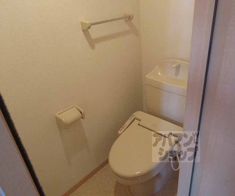 トイレ　清潔感のあるトイレです