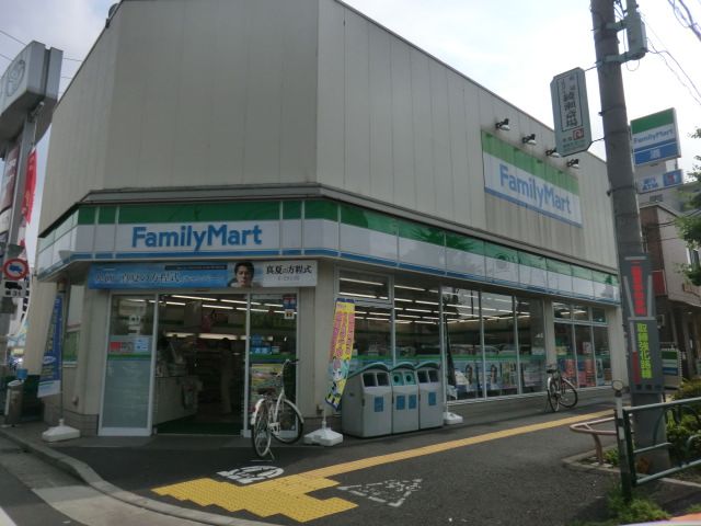 コンビニ　ファミリーマート足立谷中二丁目店（コンビニ）まで181m