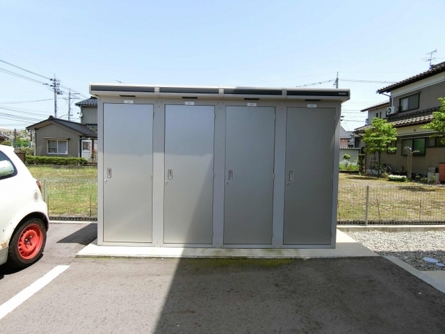 エントランス　物置