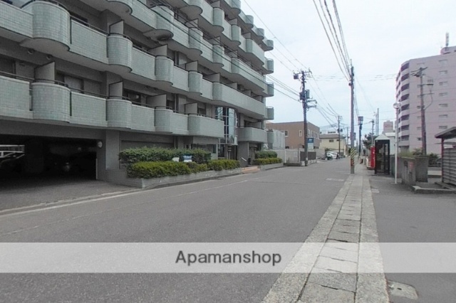 その他　前面道路（その他）まで0m