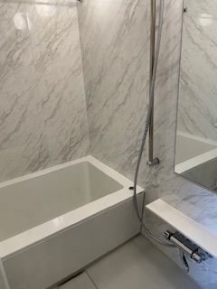 バス・シャワールーム　別部屋の写真です