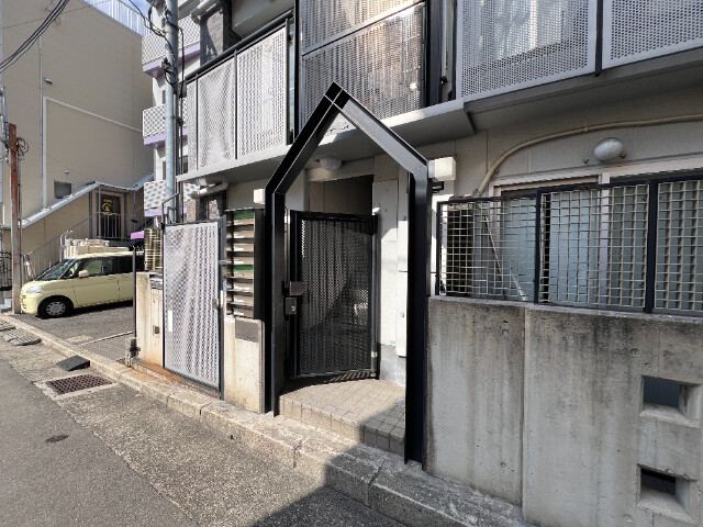 エントランス　モダンデザイン