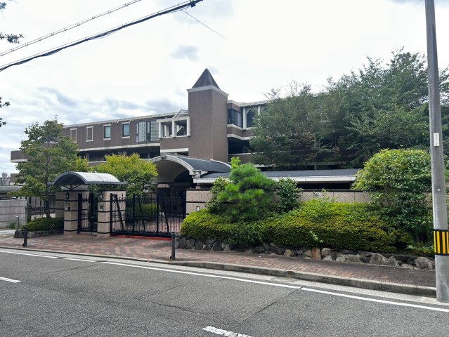 サンラトール甲陽園の外観写真