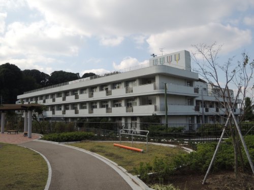 小学校　横浜市立舞岡小学校（小学校）まで817m