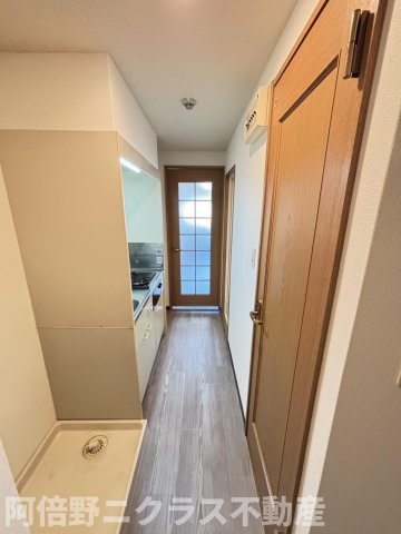 その他　内装は別部屋の参考写真です。