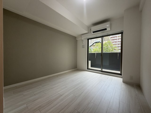 その他部屋・スペース　落ち着いて過ごせるお部屋なので、寝室にいかがでしょうか