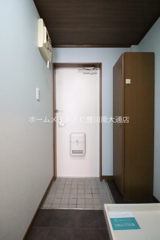 玄関　同型別部屋