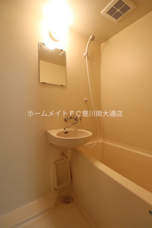バス・シャワールーム　同型別部屋