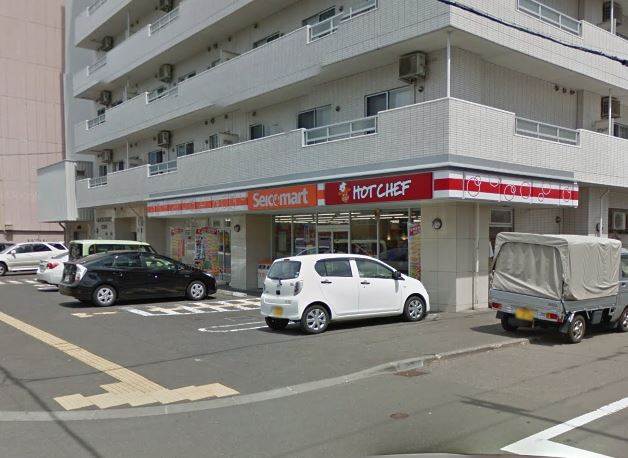 コンビニ　セイコーマート北6条店（コンビニ）まで90m
