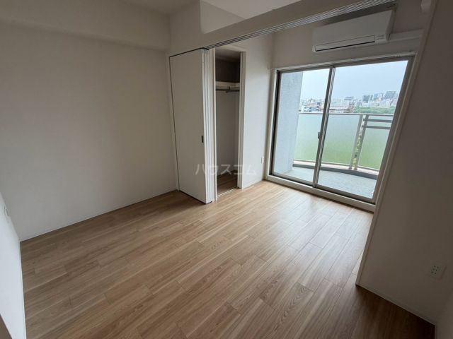 セレニテ梅田北グランデの居間写真