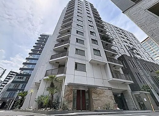 建物外観　レグノラフィネ南青山
