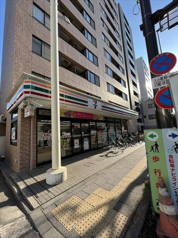 コンビニ　セブンイレブン（コンビニ）まで98m